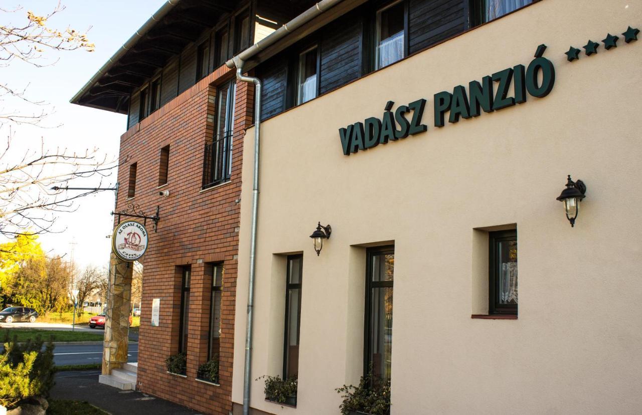 Vadász Panzió és Étterem Szombathely Exterior foto